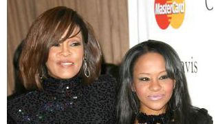 ホイットニーさんの娘ボビー・クリスティーナ 父親の結婚式に出席しなかった理由