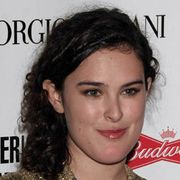 ルーマー・ウィリス、2か月前に里親になった愛犬が迷子 張り紙で必死に捜索