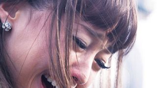 沢尻エリカ、感極まり涙…スタッフに感謝し深々と頭を下げる