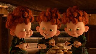 ピクサー新作『メリダ』の映画館では観られない特別映像!かわいい三つ子が大暴れ!