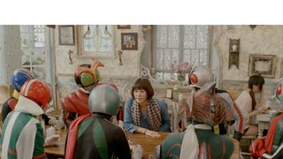 上野樹里、歴代仮面ライダーと共演! 超個人的お願いに栄光のヒーローたちも困惑!?