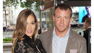 ガイ・リッチー監督の恋人がまた妊娠　昨年9月に息子を出産