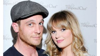 「ブラザー・フッド」のイーサン・エンブリーとサミー・メイブリーが離婚