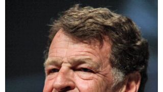 海外ドラマ「FRINGE」の撮影が中断…ジョン・ノーブルの睡眠障害治療のため