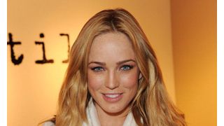 話題の超常現象を描いたホラー作品『ザ・パクト』、主演女優ケイティ・ロッツ、危険なシーン撮影秘話