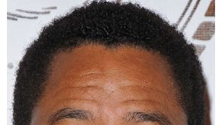 キューバ・グッディング・Jrに逮捕状　女性バーテンダーを突き飛ばした疑い
