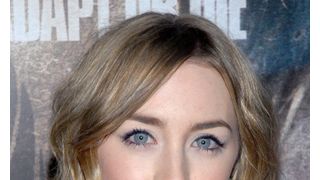 『つぐない』のアカデミー賞ノミネート女優シアーシャ・ローナン、悲劇の女王に!わずか生後6日で王位継承…波乱万丈の人生
