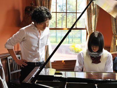 橋本愛、ピアニストを目指す少女に！現役ピアニスト清塚信也と共演で「さよならドビュッシー」映画化！