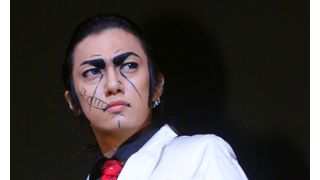 「ゴールデンボンバー」の喜矢武豊、「ゴルゴ13」コスプレで登場!!