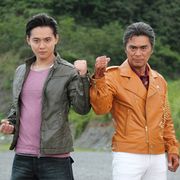 「宇宙刑事ギャバン」W蒸着シーン公開!シャリバン&シャイダー並び立つ!