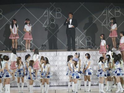 AKB48ドーム公演初日に新体制発表！宮澤佐江ら海外姉妹グループに 光宗薫も昇格