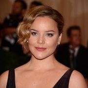 美人女優アビー・コーニッシュ、フェデリコ・フェリーニの恋人役に