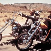 デニス・ホッパーと彼のアシスタントを描いた映画が始動!