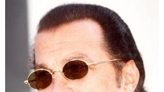 スティーヴン・セガール、税金滞納で財産差し押さえ