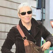 英人気歌手アニー・レノックス、3度目の結婚