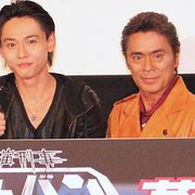 石垣佑磨&大葉健二、新旧「宇宙刑事ギャバン」揃い踏み!大人も子どもも大興奮!?