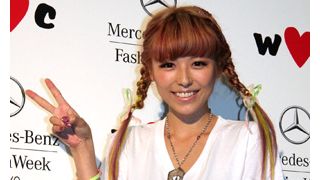 若槻千夏、出産後初の公の場にすっきりボディーで登場!娘の名前はやはり内緒