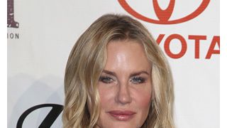 『キル・ビル』のダリル・ハンナまた逮捕 パイプライン建設に抗議