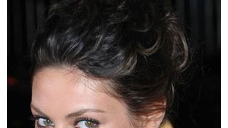 ミラ・クニス　Esquire誌が選ぶ最もセクシーな女性に