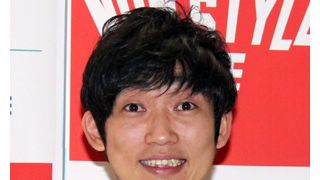 ノンスタ石田、新妻は「亀梨似」 オノロケ会見で似顔絵を披露