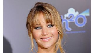 『ハンガー・ゲーム』のジェニファー・ローレンス　ミス・ディオールのハンドバッグの新しい顔に