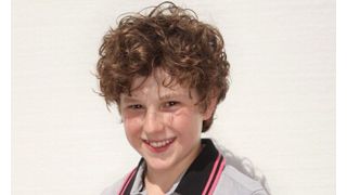 IQ150なので13歳で高校を卒業!「モダン・ファミリー」のルークは天才