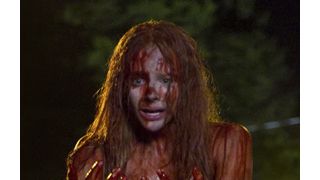 クロエ・モレッツ主演『キャリー』特報映像が海外で公開!鬼気迫る変身ぶりに期待!