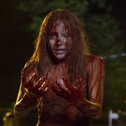クロエ・モレッツ主演『キャリー』特報映像が海外で公開!鬼気迫る変身ぶりに期待!