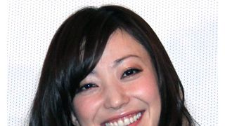 菅野美穂、“女王蜂のような役どころ”に赤面!