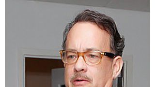 トム・ハンクスが白髪に!大統領選テレビ討論をパロディー!