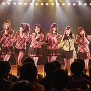 解体のAKB48チーム4涙の千秋楽!絆は一生途切れず・・・