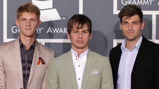 プリンスのプライベート・ライブに携帯電話を持ち込んだマーク・フォスター　警備員に連れ出される