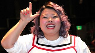 渡辺直美、体力限界!? ダンス途中で座り込み……