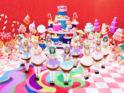 ディズニー Akb48 蜷川実花 Akb48がお菓子に変身する豪華でキュートなミュージッククリップ公開 シネマトゥデイ