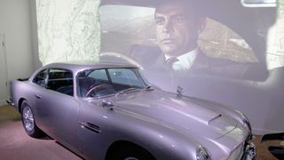 ポール・マッカートニーのアストン・マーチンがオークションに