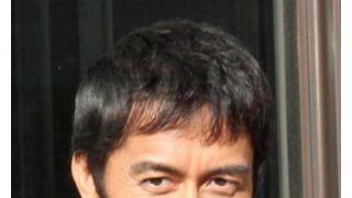 映画では騙すけれど…“詐欺師”阿部寛、詐欺撲滅を訴える!