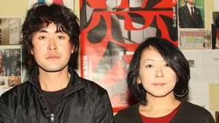 元オウム真理教幹部と逃亡生活を支え続けた女性の愛をモチーフした映画で劇場満席