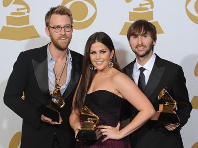 レディ アンテベラムのヒラリー スコットが妊娠 シネマトゥデイ