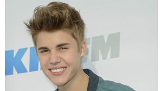 ジャスティン・ビーバー、イベントに出席したファンにペットのハムスターを託す