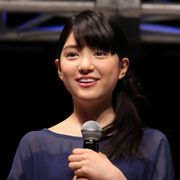 川島海荷、HUNTER×HUNTERステージにサプライズ登場!好きなタイプは「クラピカ」