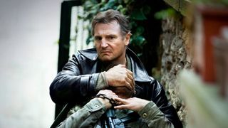 『96時間/リベンジ』のハイレベルなスパイテクニック動画が公開！最強親父がさらにパワーアップ！