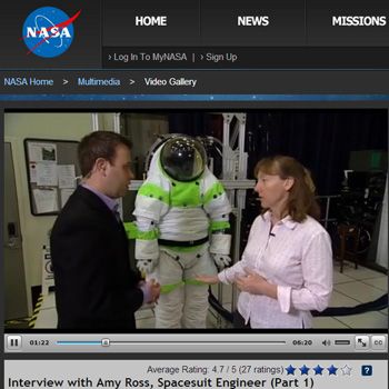 NASAの次世代宇宙服が『トイ・ストーリー』のバズっぽいと話題に！