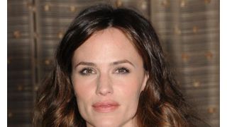 2012年のセレブ・ママ・オブ・ザ・イヤーはジェニファー・ガーナー