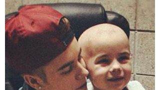 ジャスティン・ビーバー、白血病と闘う7歳のファンを見舞う