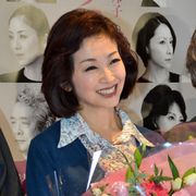 新婚の荻野目慶子、幸せいっぱい!稽古中にオノロケも