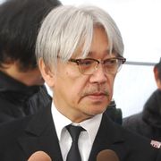 坂本龍一が感謝の弔辞 大島監督は「僕のヒーロー」