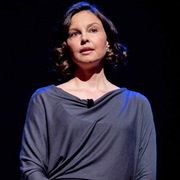 「ミッシング」のアシュレイ・ジャッド、離婚へ 結婚11年