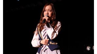 板野友美、AKB48劇場で改めて卒業報告 瞳うるませ迷いないと宣言
