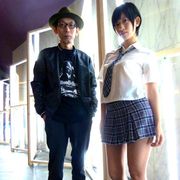 日本の女子高生姿にオランダ人が熱視線!