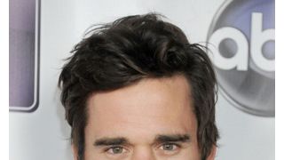 『アバウト・ア・ボーイ』テレビシリーズ化でヒュー・グラントの役にデヴィッド・ウォルトン